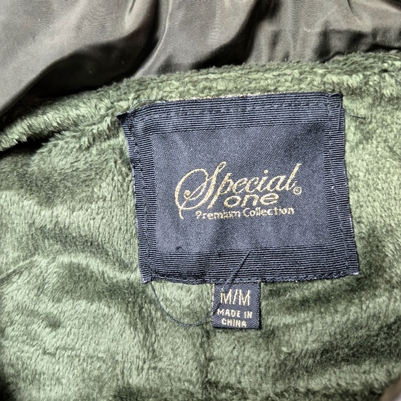 NWOT Special One Premium Collection Olive Green Puffer Vest Jacket For Women M - Picture 3 of 10